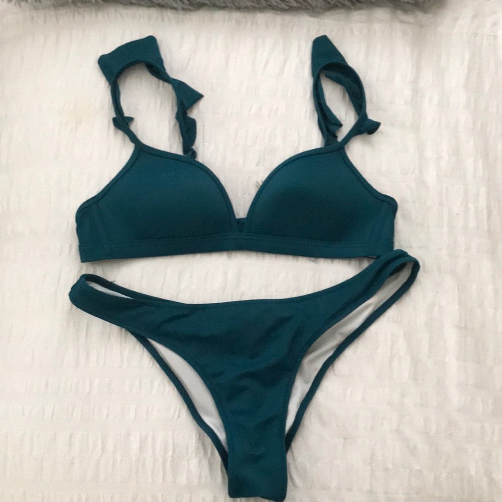 Cheeky VS PINK bikini (PRICE NEGOTIABLE)